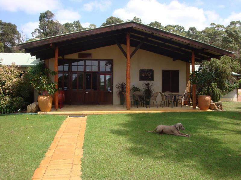 Island Brook Estate Winery And Chalets Margaret River Dış mekan fotoğraf