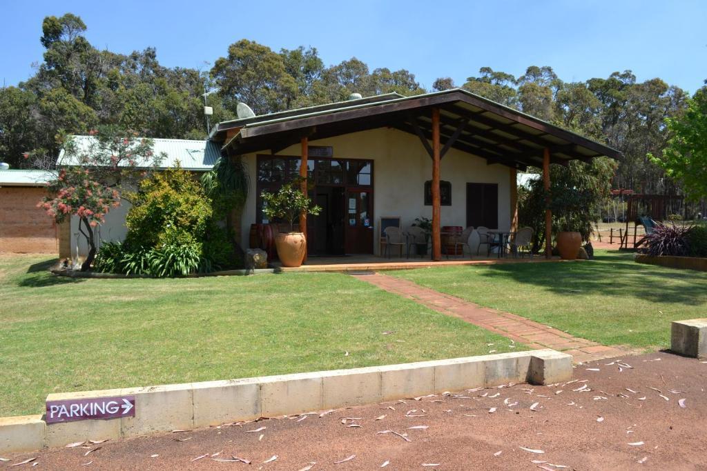 Island Brook Estate Winery And Chalets Margaret River Dış mekan fotoğraf