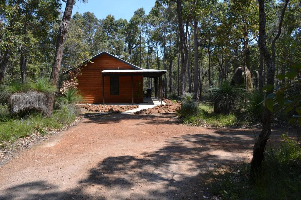 Island Brook Estate Winery And Chalets Margaret River Oda fotoğraf